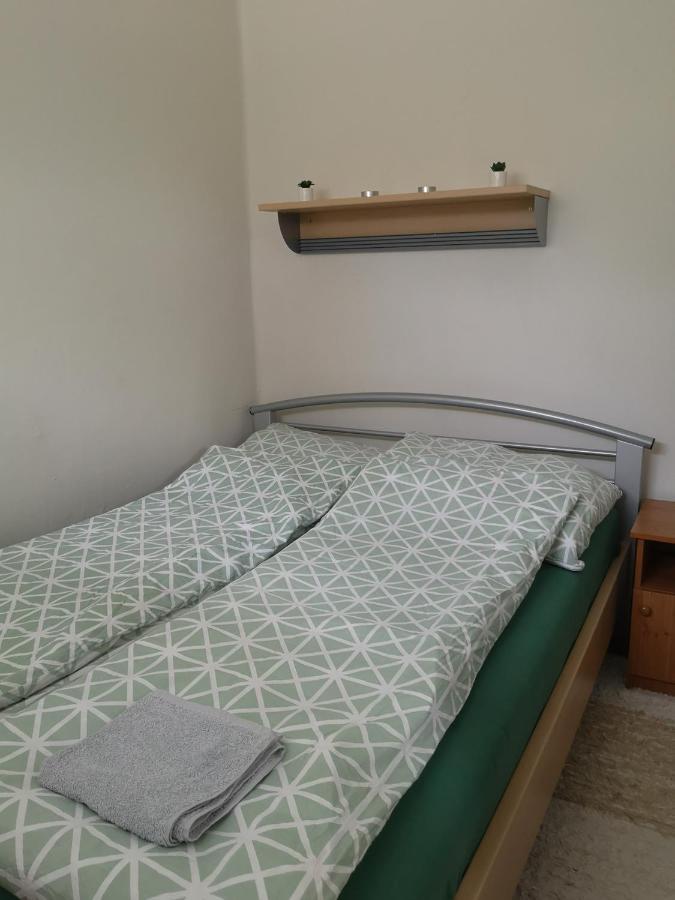 Dorka Apartman Вонярцвашхедь Экстерьер фото